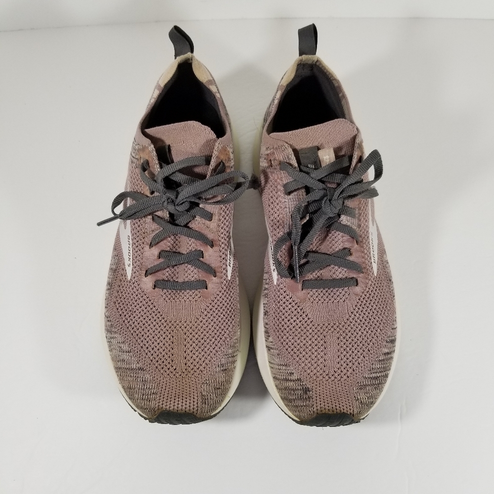 Brooks Levitate 4 Running Shoes Women's Size 9B Lavender Purple
